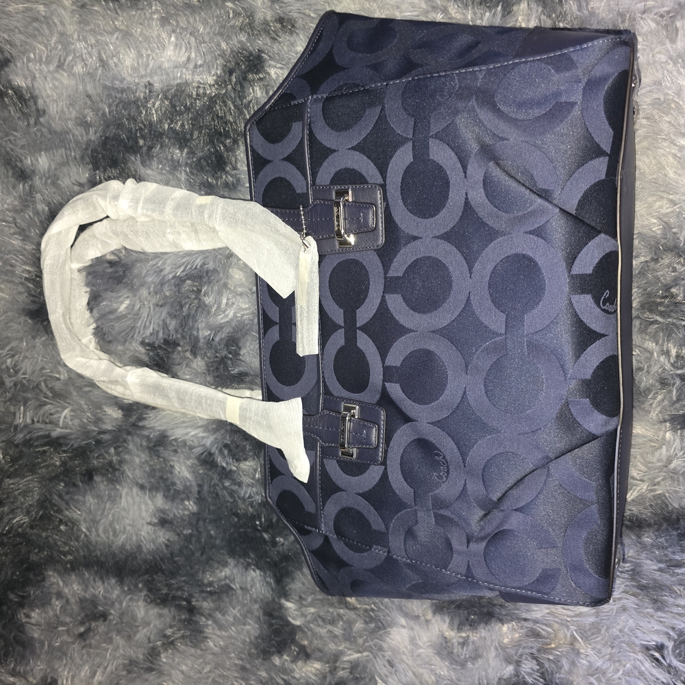 Stylish Blue Coach Tote Bag - Picture 2 of 6